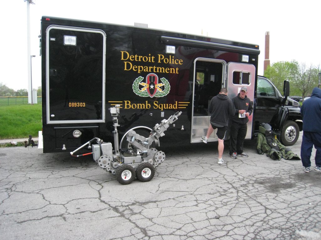 2012 Run With the Cops 095.JPG - The 3rd annual, and my first, Detroit City "Run With the Cops, Not From them!" race. I ran the 10K, and set a PR in the process. Another cold and windy day on Belle Isle!